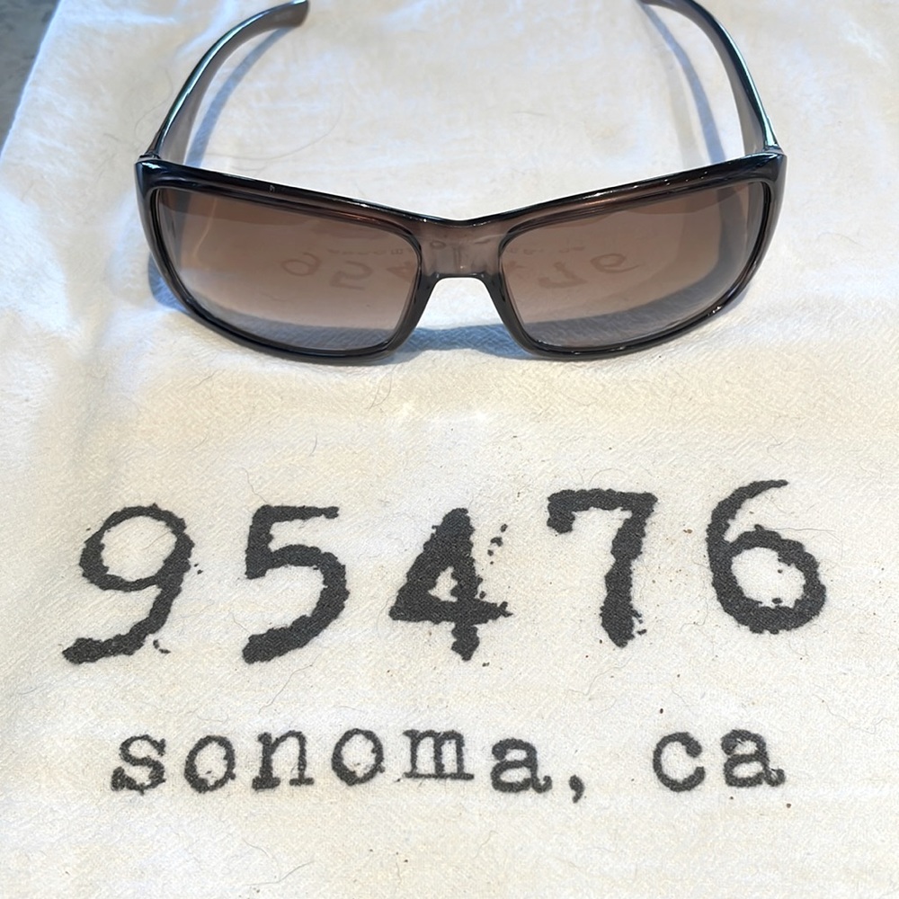 Gucci Sunglasses-